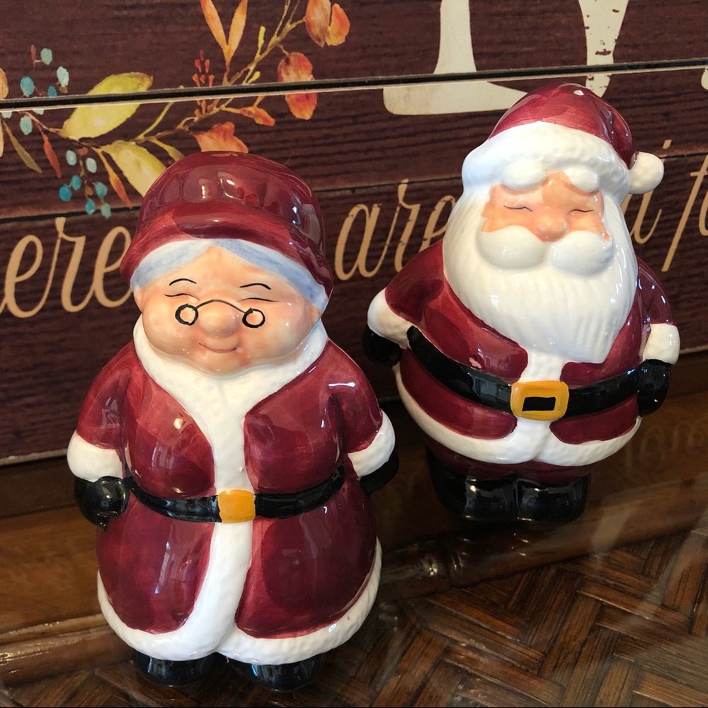 Publix SEASON'S GREETERS Santa Salt Pepper